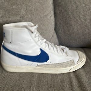 Blue vintage nike blazers
